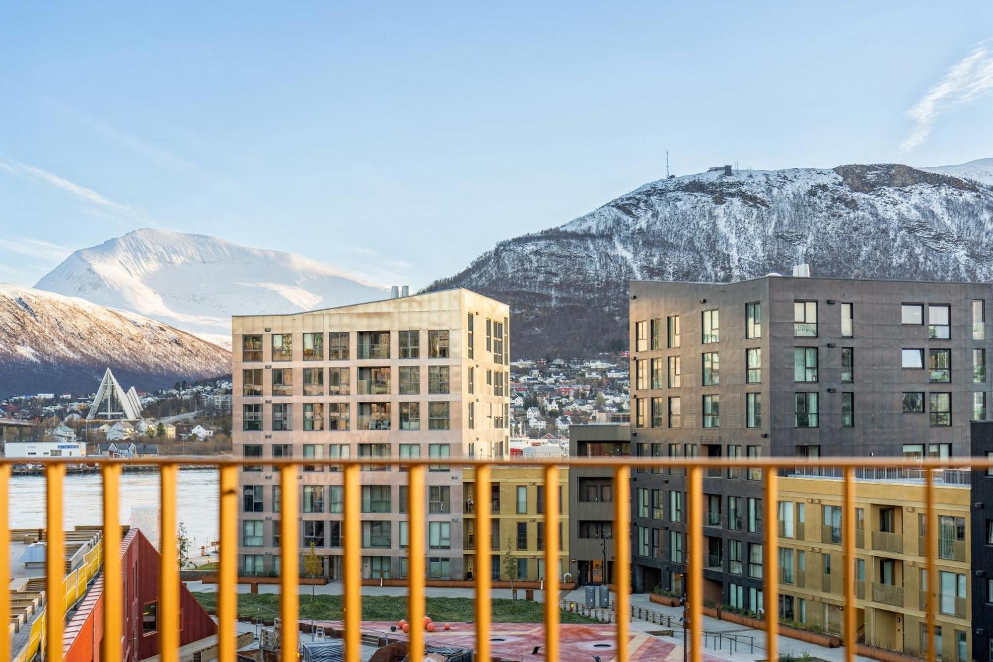 Totalapartments Vervet Gjoa Тромсьо Екстериор снимка